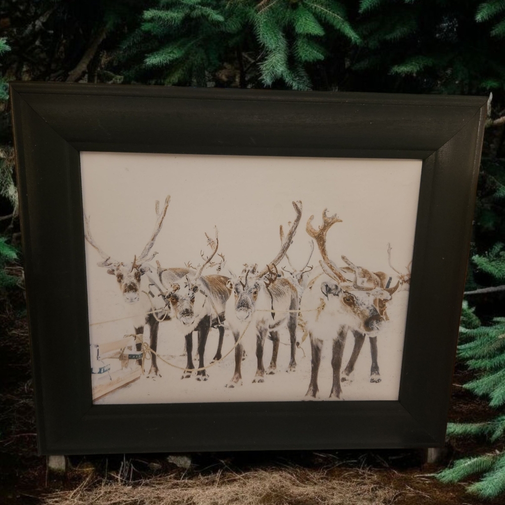 Elegant Reindeer Holiday Wall Art